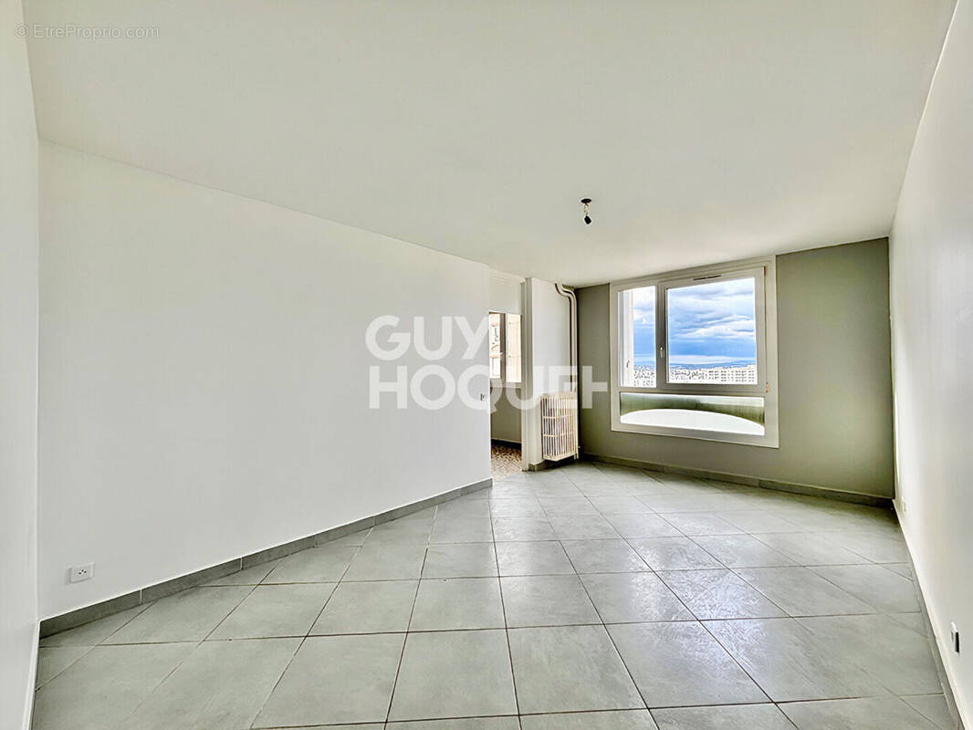 Appartement à LYON-8E