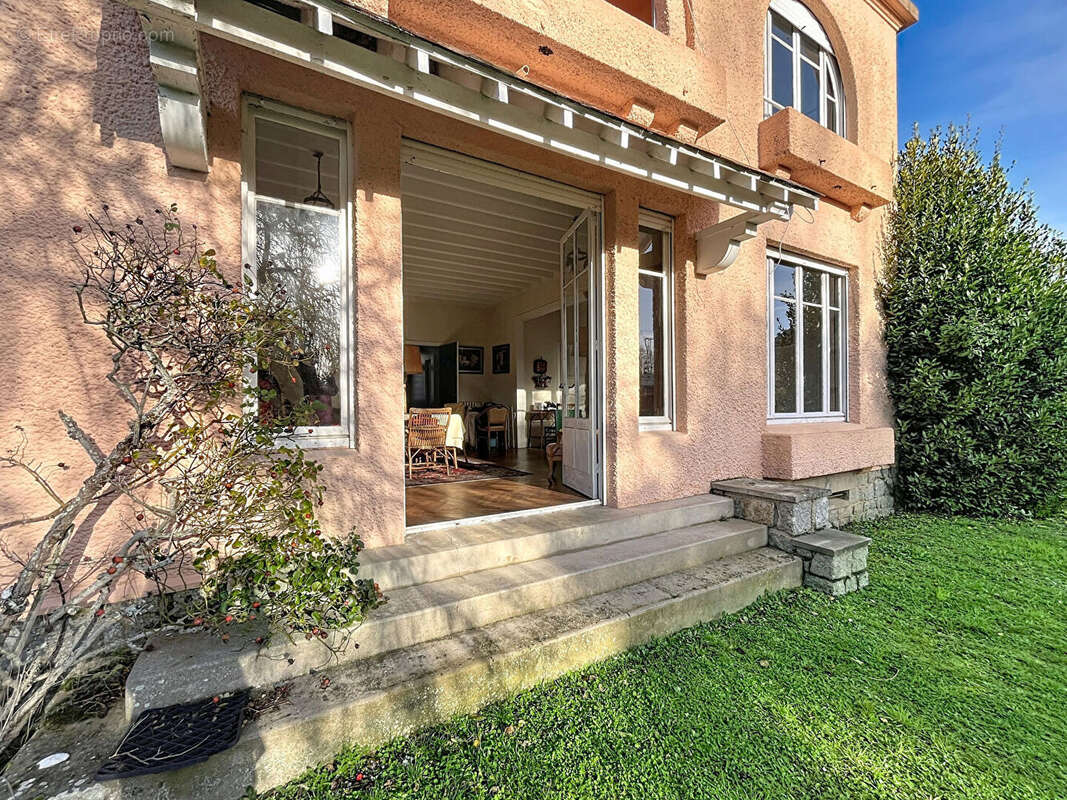 Maison à SAINT-BRIAC-SUR-MER