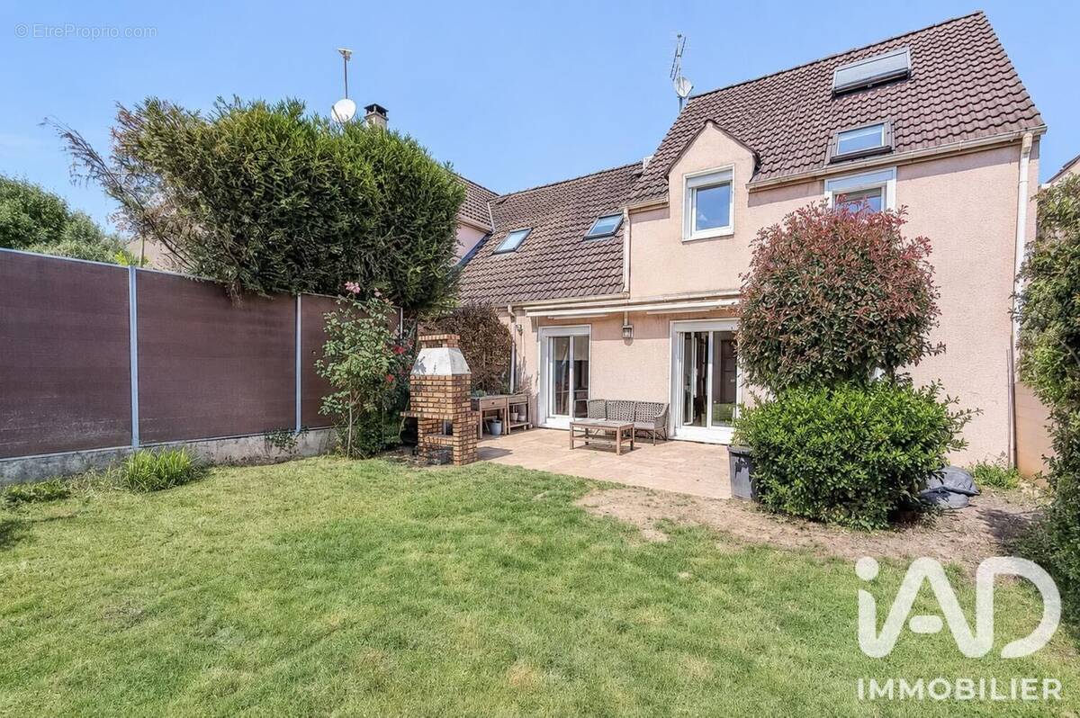 Photo 1 - Maison à LEUVILLE-SUR-ORGE