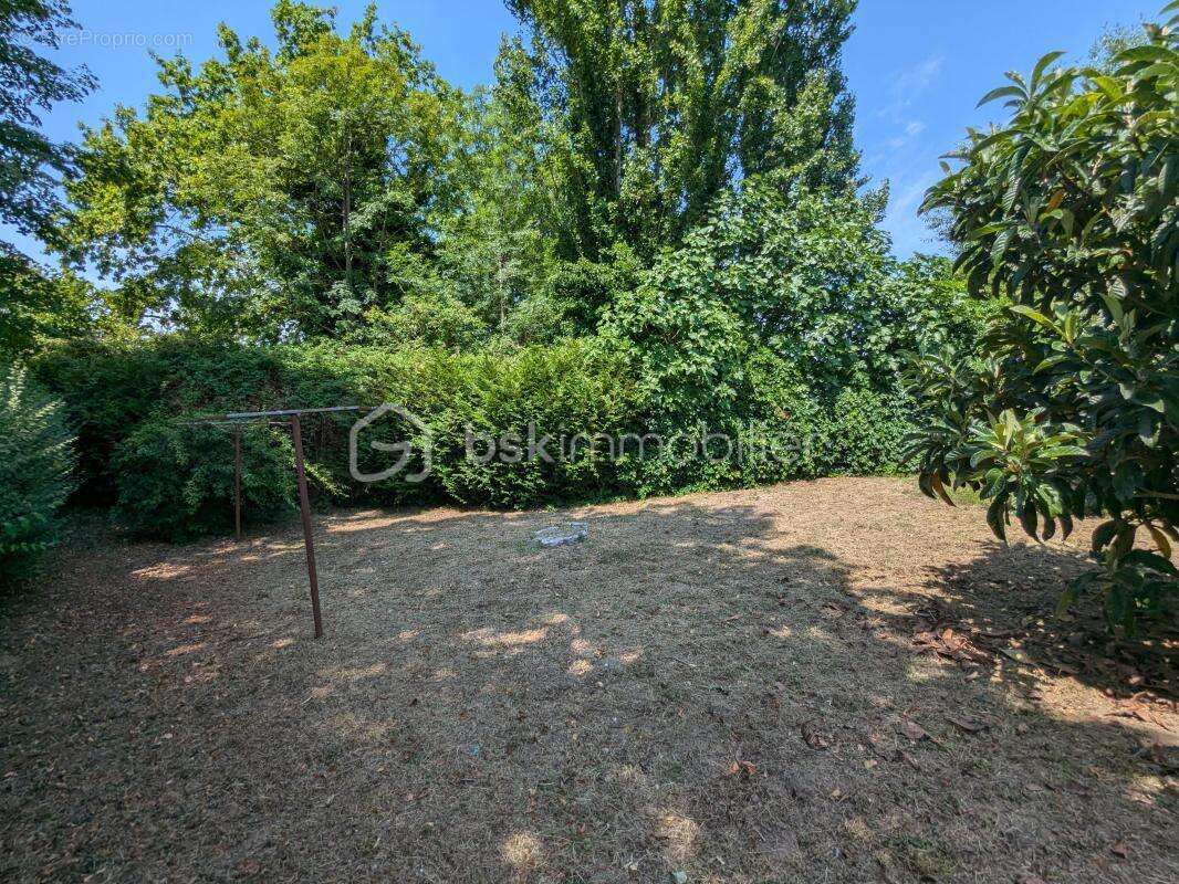 2 Maisons    proche St Emilion      de 150 m2 et 100m2                180000€        St Pey D'armens - photo 30