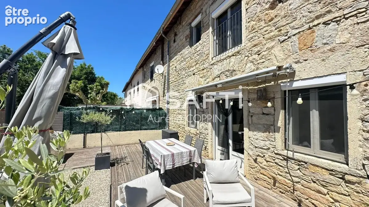 Photo 1 - Appartement à SAINT-ROMAIN-DE-JALIONAS