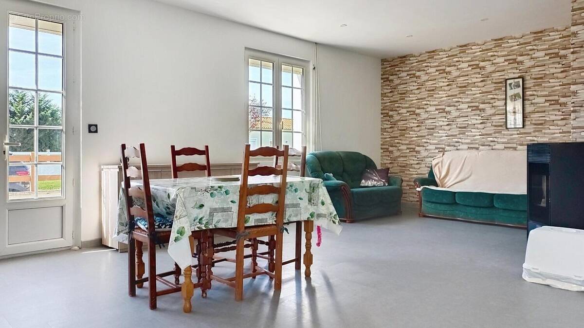 Photo 1 - Maison à SAINT-GEORGES-DU-BOIS