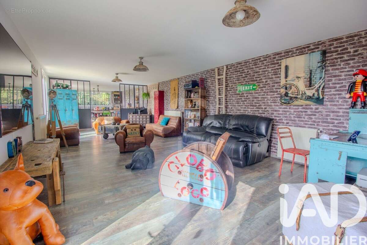 Photo 2 - Maison à MONTMACQ