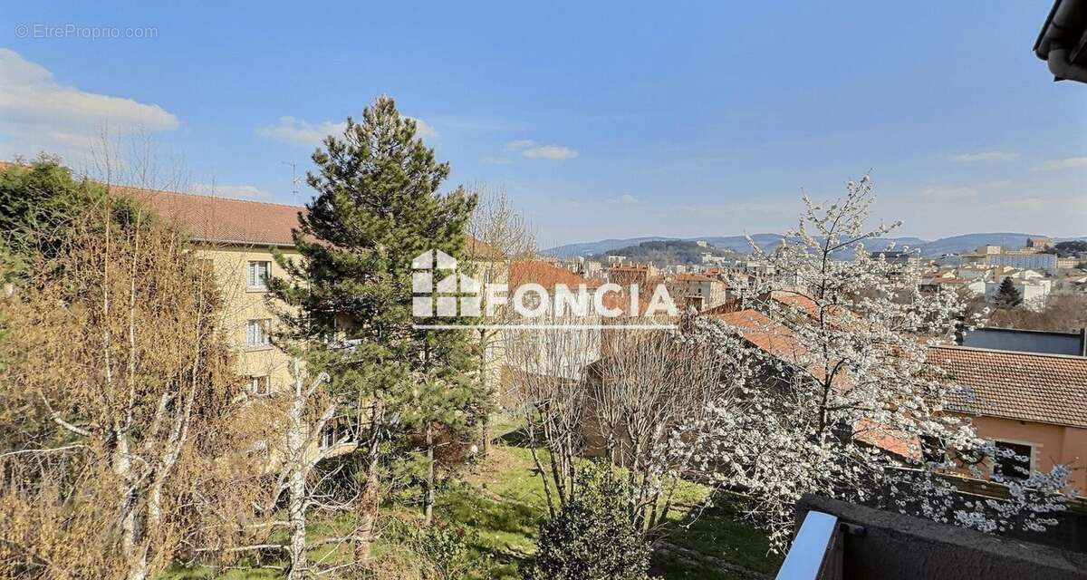 Appartement à SAINT-ETIENNE