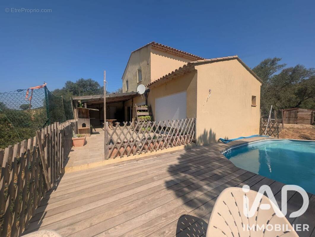Photo 1 - Maison à COLLOBRIERES