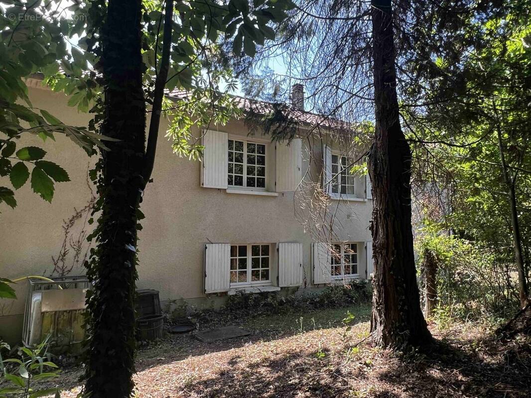 Maison à CHIRAC