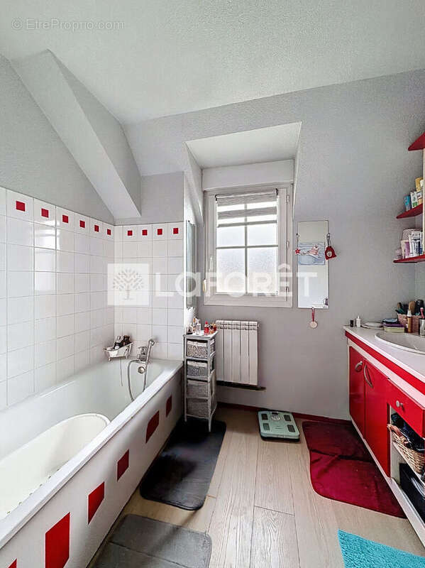 Maison à BENOUVILLE