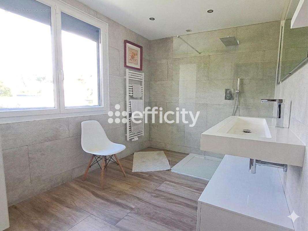 Maison à PRUNELLI-DI-FIUMORBO