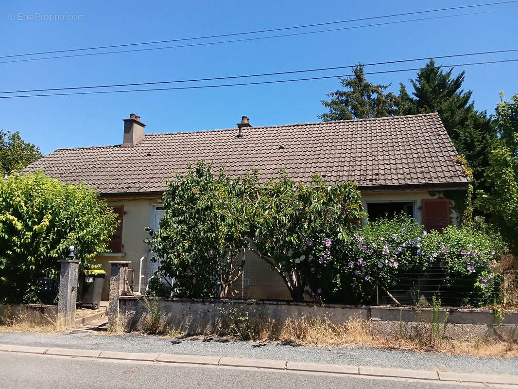 Maison à NERONDES