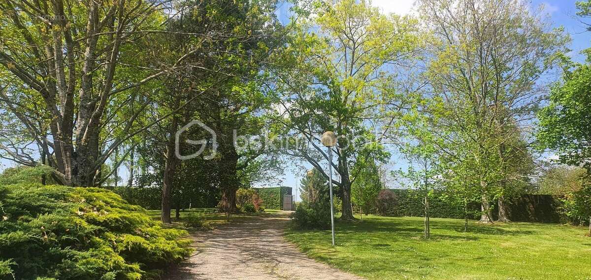 Maison à VILLENEUVE-DE-MARSAN