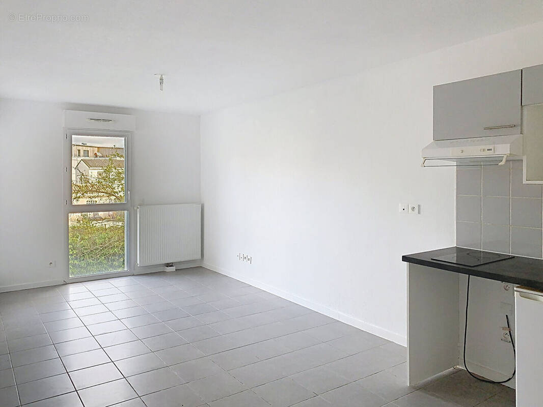Appartement à VILLENAVE-D&#039;ORNON