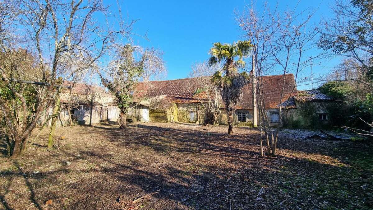 Maison à SAINT-FELIX-DE-VILLADEIX