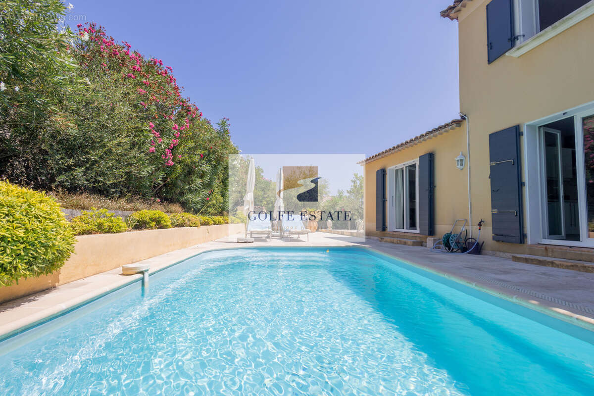Maison 4 chambres, piscine et garage - photo 5