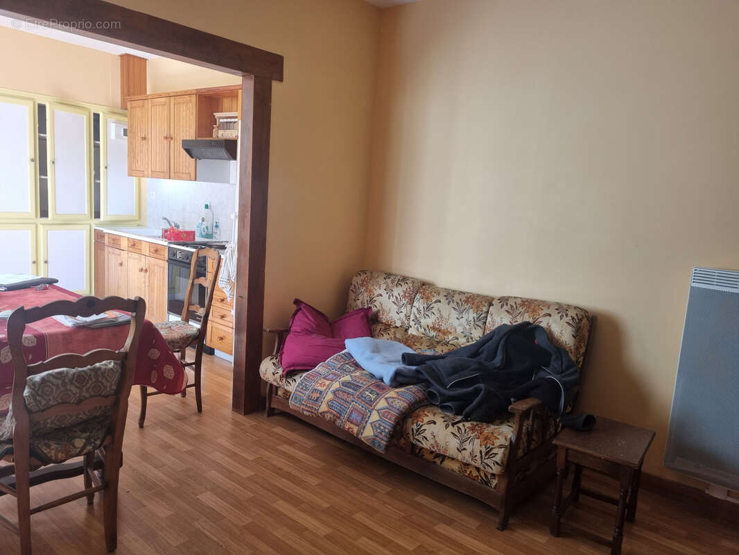 Appartement à POMMERIT-LE-VICOMTE