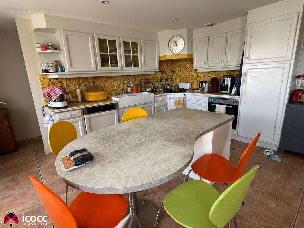 Maison à LES MAGNILS-REIGNIERS