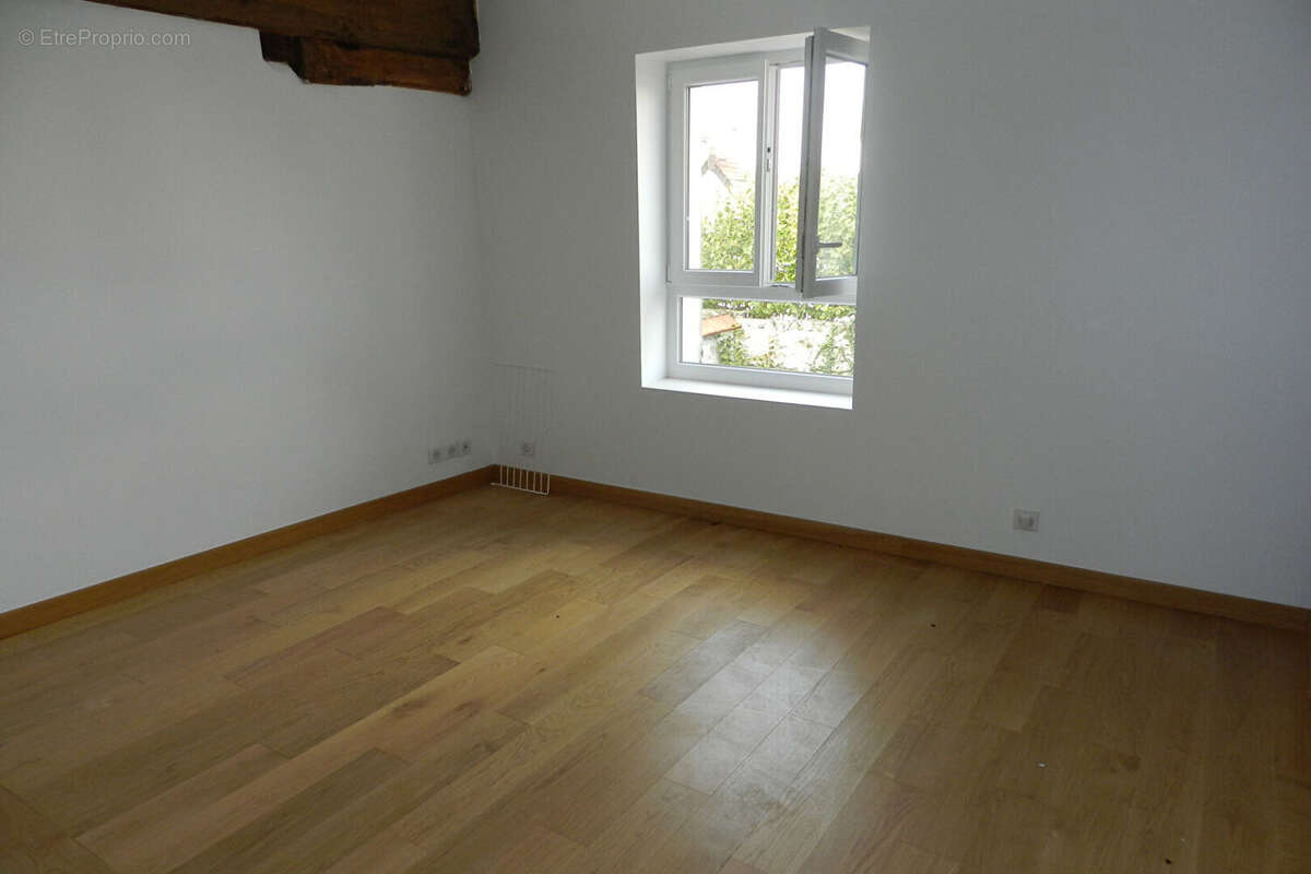 Appartement à MONTEVRAIN
