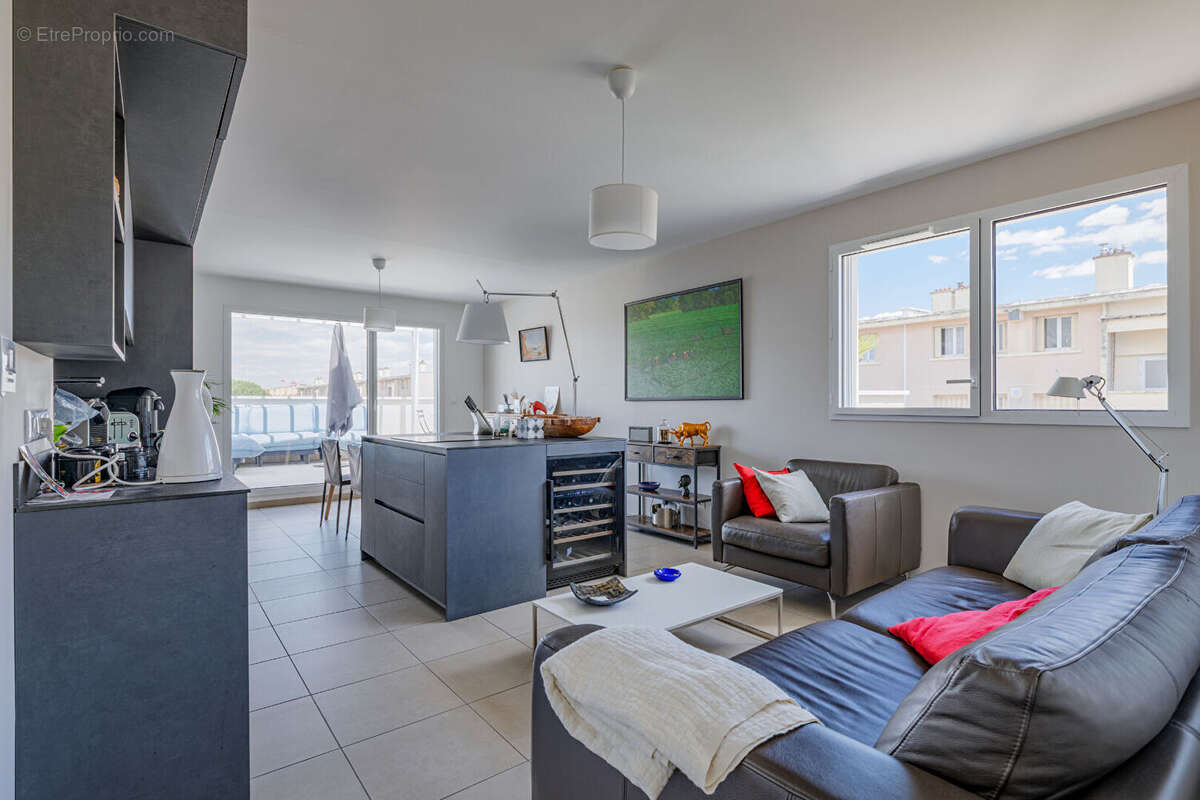 Appartement à LYON-8E