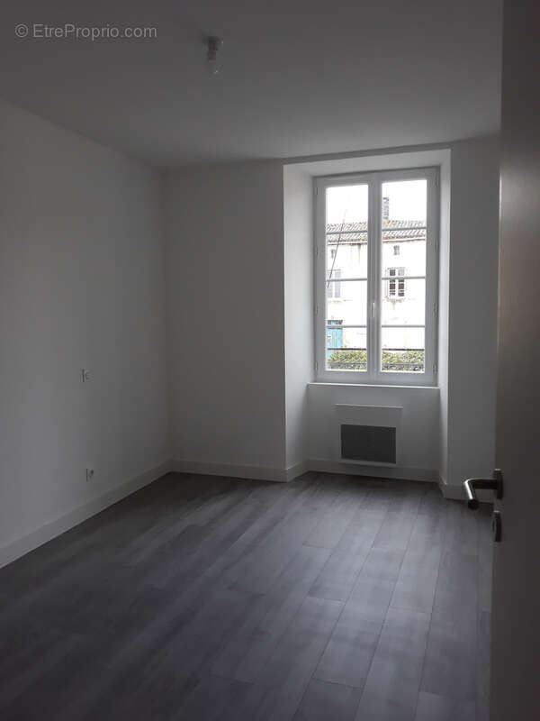 Appartement à SAINTE-FLORENCE
