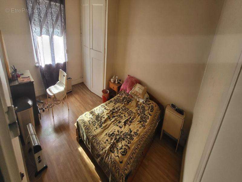 Commerce à PONT-DE-CHERUY