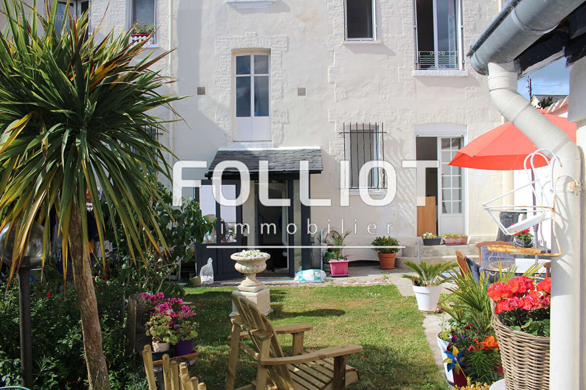 Maison spacieuse 8 pièces à vendre à Dives-sur-Mer - Réf 144418 - photo 13