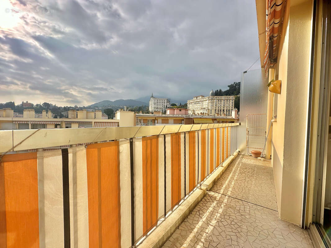 Appartement à MENTON