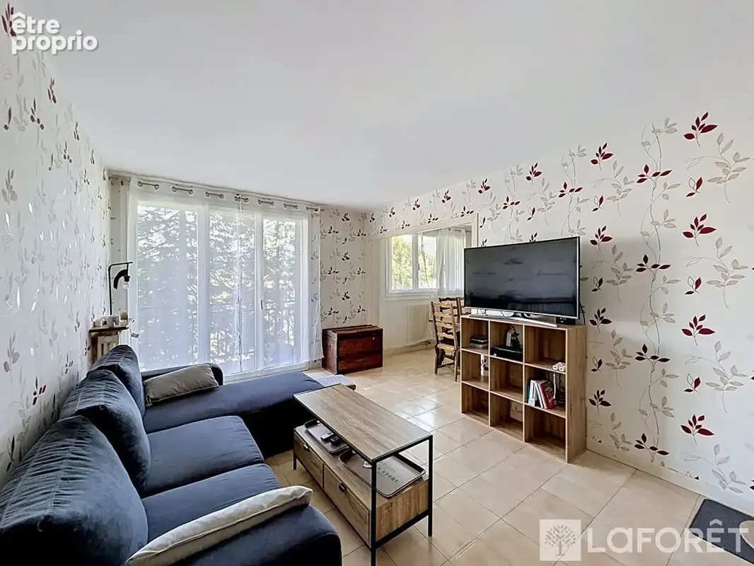 Appartement Bourgoin Jallieu Centre-Ville 5pièces 86.50 m2 - photo 3