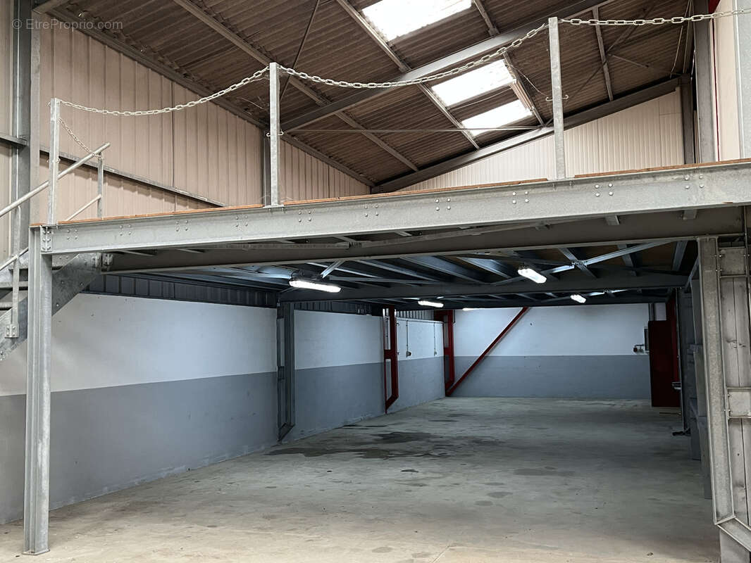 Commerce à CONNERRE