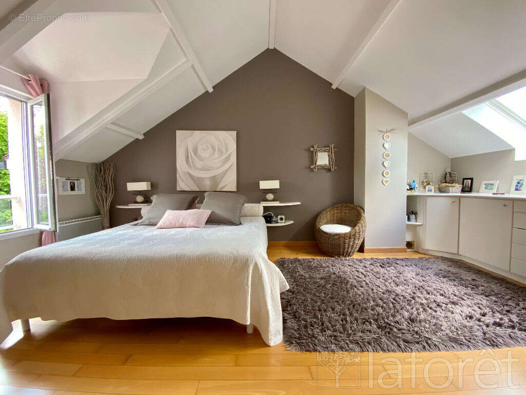 Maison à AULNAY-SOUS-BOIS