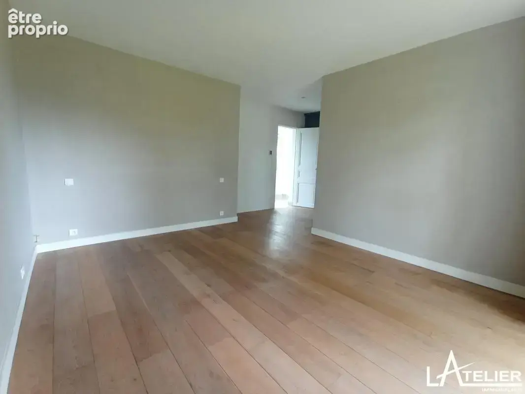 Propriété de charme, atypique, espace et potentiel - photo 11