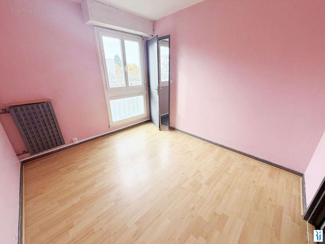 Appartement à MONT-SAINT-AIGNAN