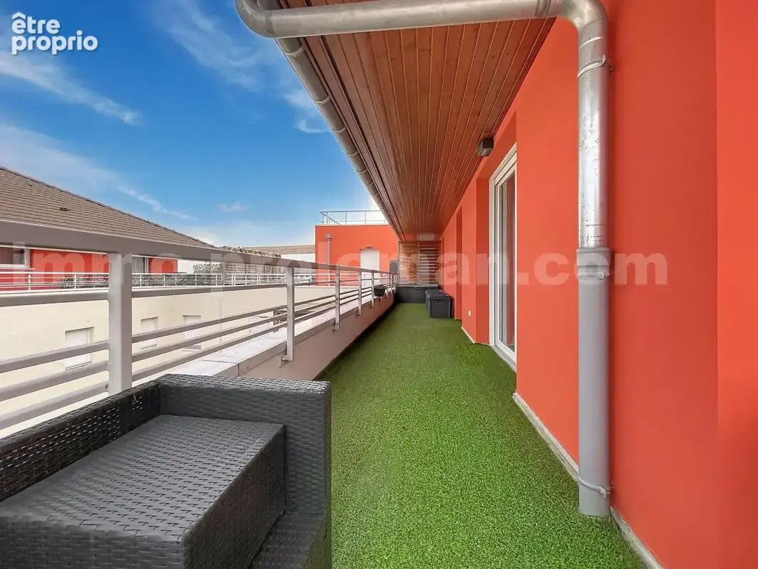 Appartement_T2_Annemasse_secteur_calme_verdoyant_CEVA_frontière_SUISSE_Geneve_IMMOBILLIER_investissement_séjour_locatif_vente_cuisine_ouverte