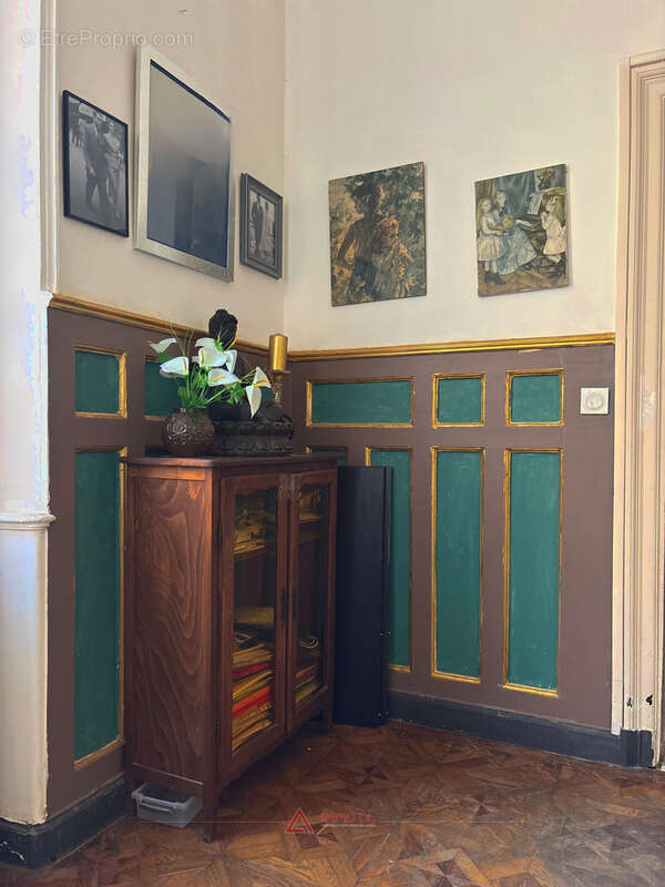 Appartement à MARSEILLE-1E