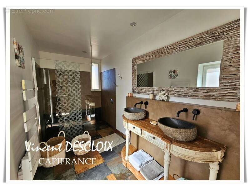 Maison à DUN-LES-PLACES