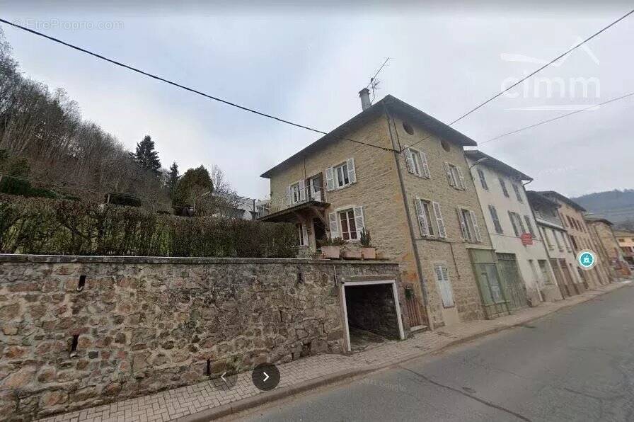 Appartement à SAINT-NIZIER-D&#039;AZERGUES