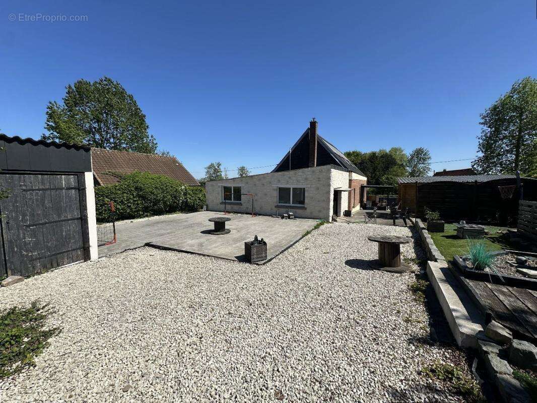 Maison à SEBOURG