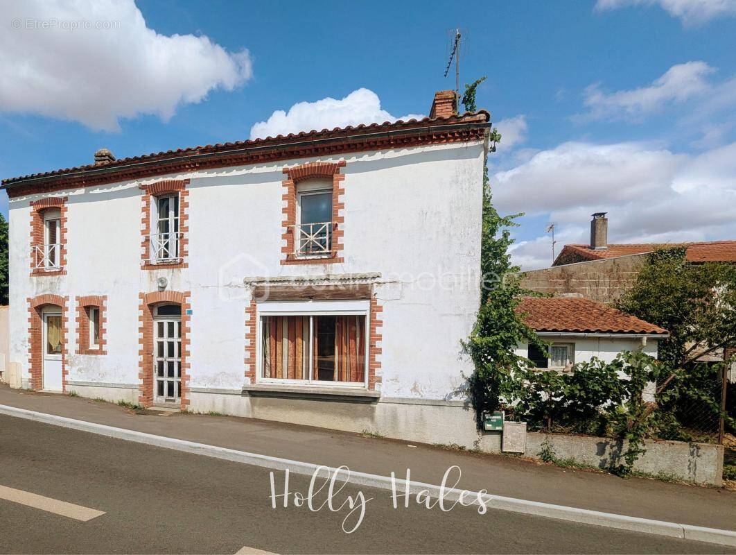 Maison à CHAVAGNES-EN-PAILLERS