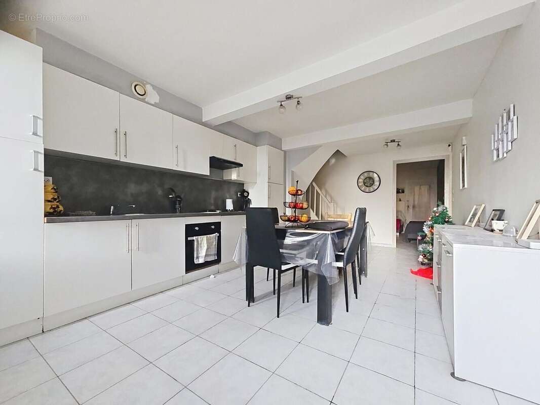 Photo 2 - Maison à VILLASAVARY