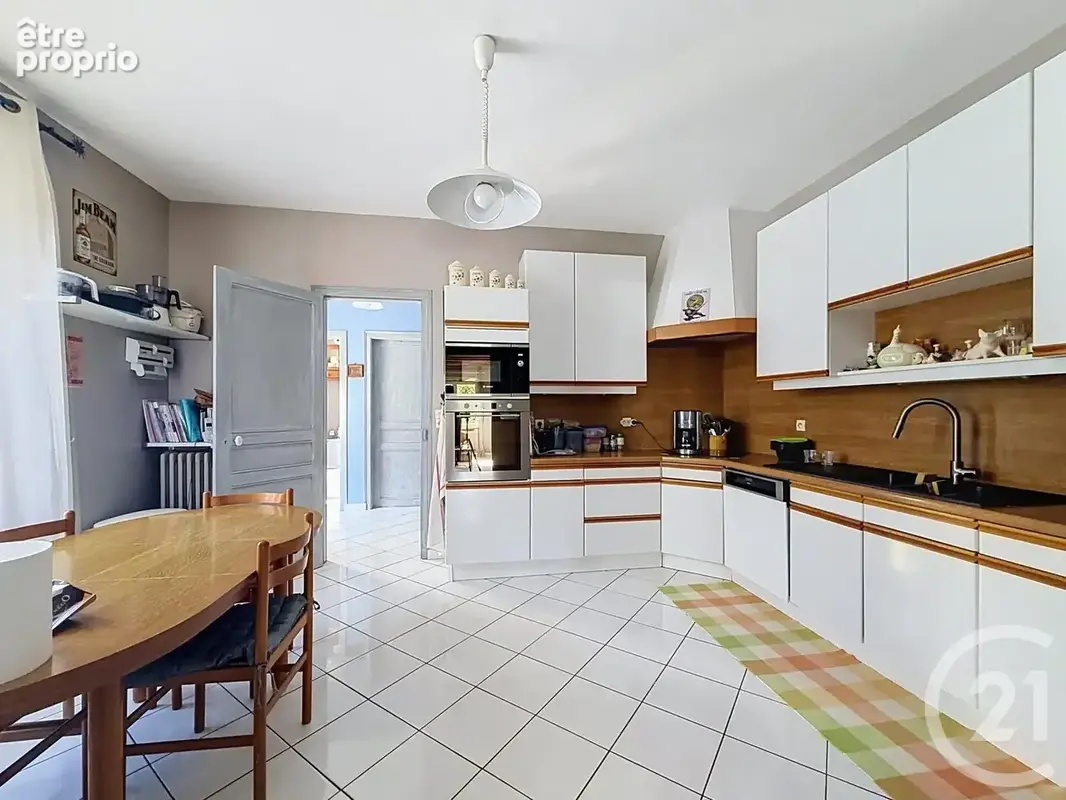 Maison 5 pièces 165 m² à vendre à Chartres (28000) - photo 4