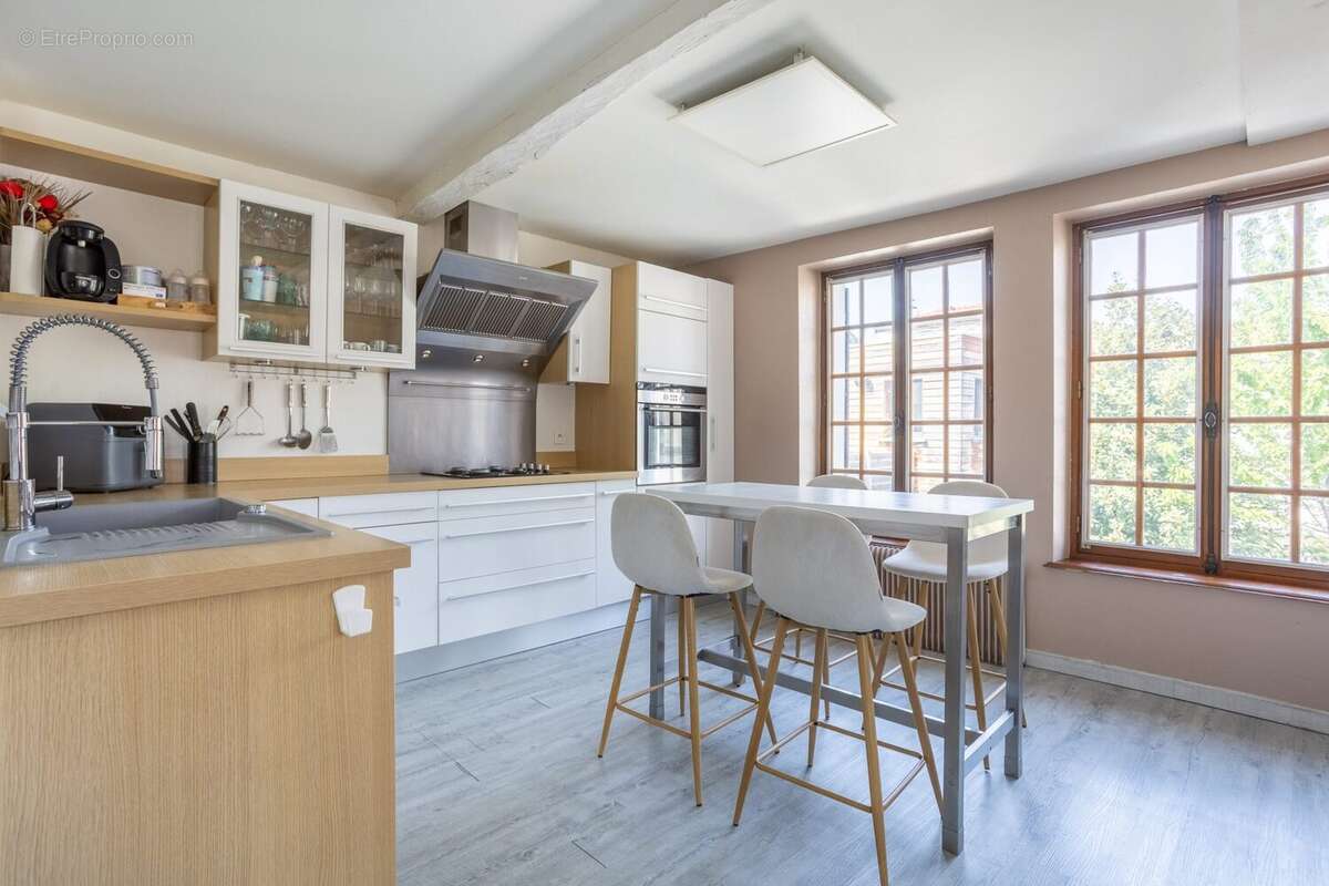 Maison à SAINT-BONNET-PRES-RIOM