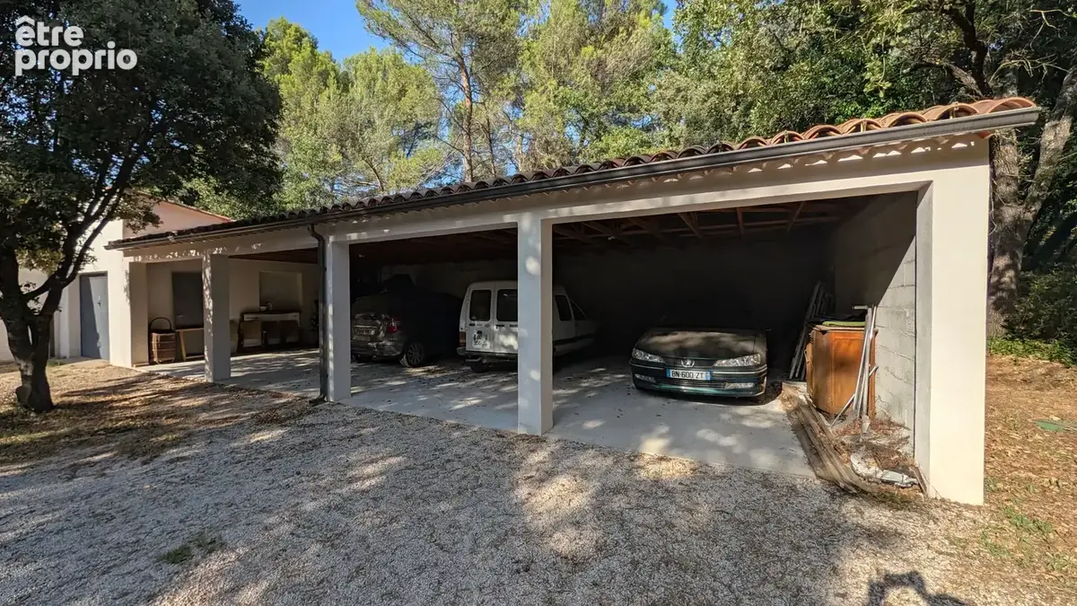PEYROLLES EN PCE - Villa T6 de 162 m² sur 9511 m² de terrain - photo 16