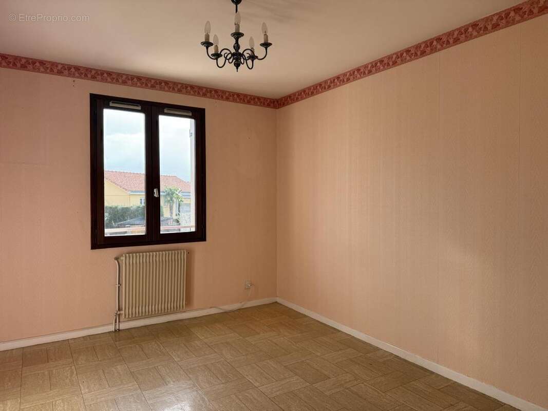 Maison 92 m² à Cholet  - photo 7