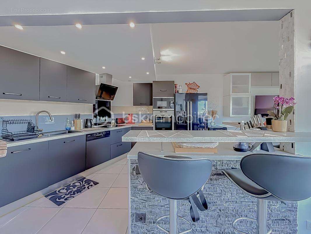 *** appartement duplex t3 de 87 m² – vue mer & port de carnon – cave & parking *** - photo 5