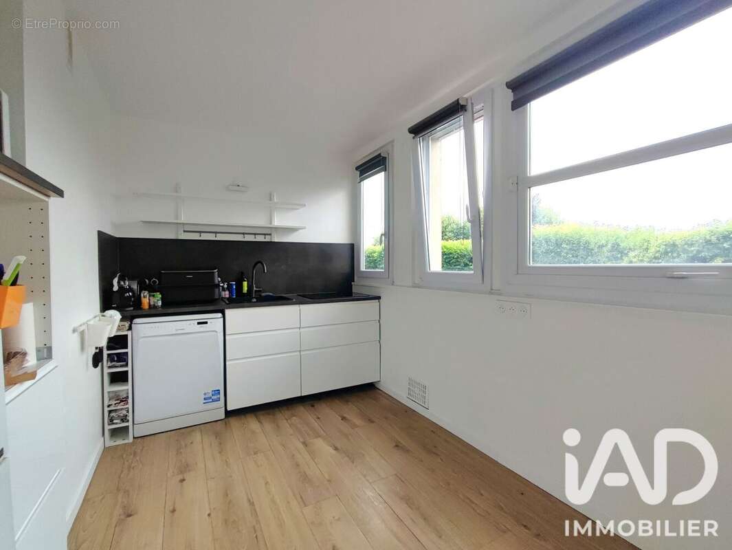 Appartement 75 m² à Pontoise  - photo 5