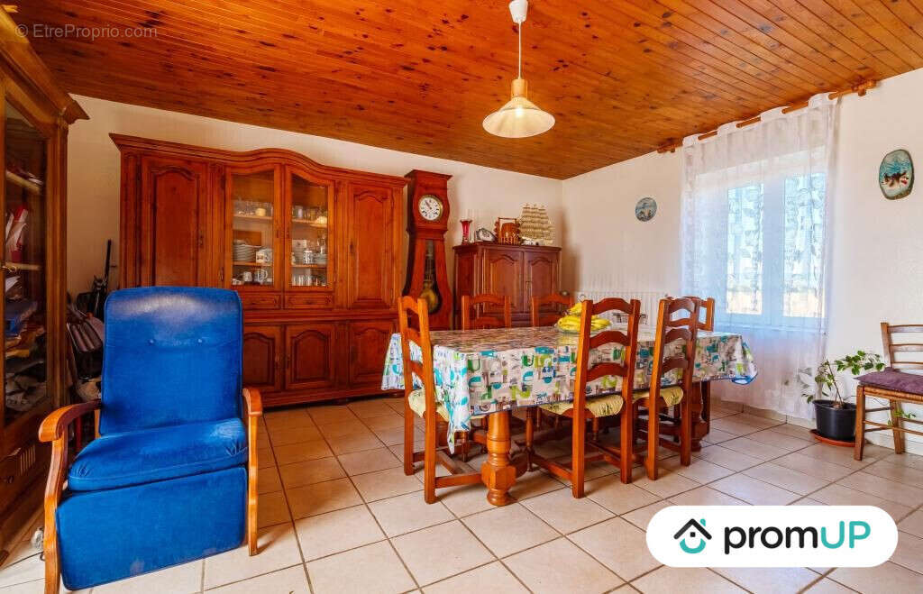 Maison à L&#039;HOPITAL-LE-GRAND