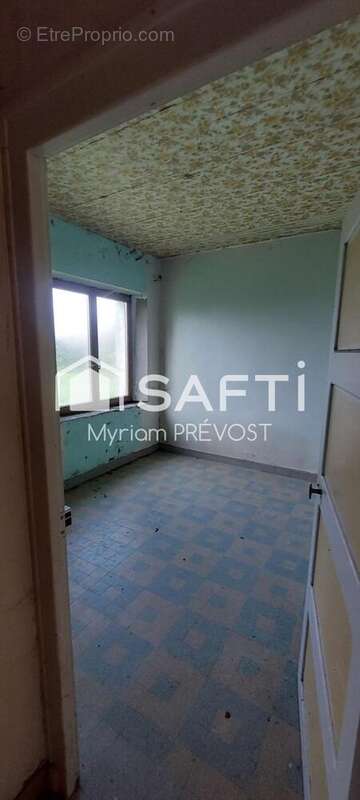 Maison 80 m² à Thevet-Saint-Julien  - photo 5