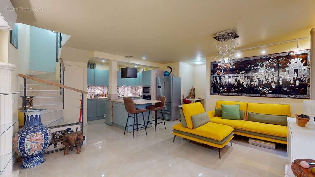 Appartement à LA COURNEUVE