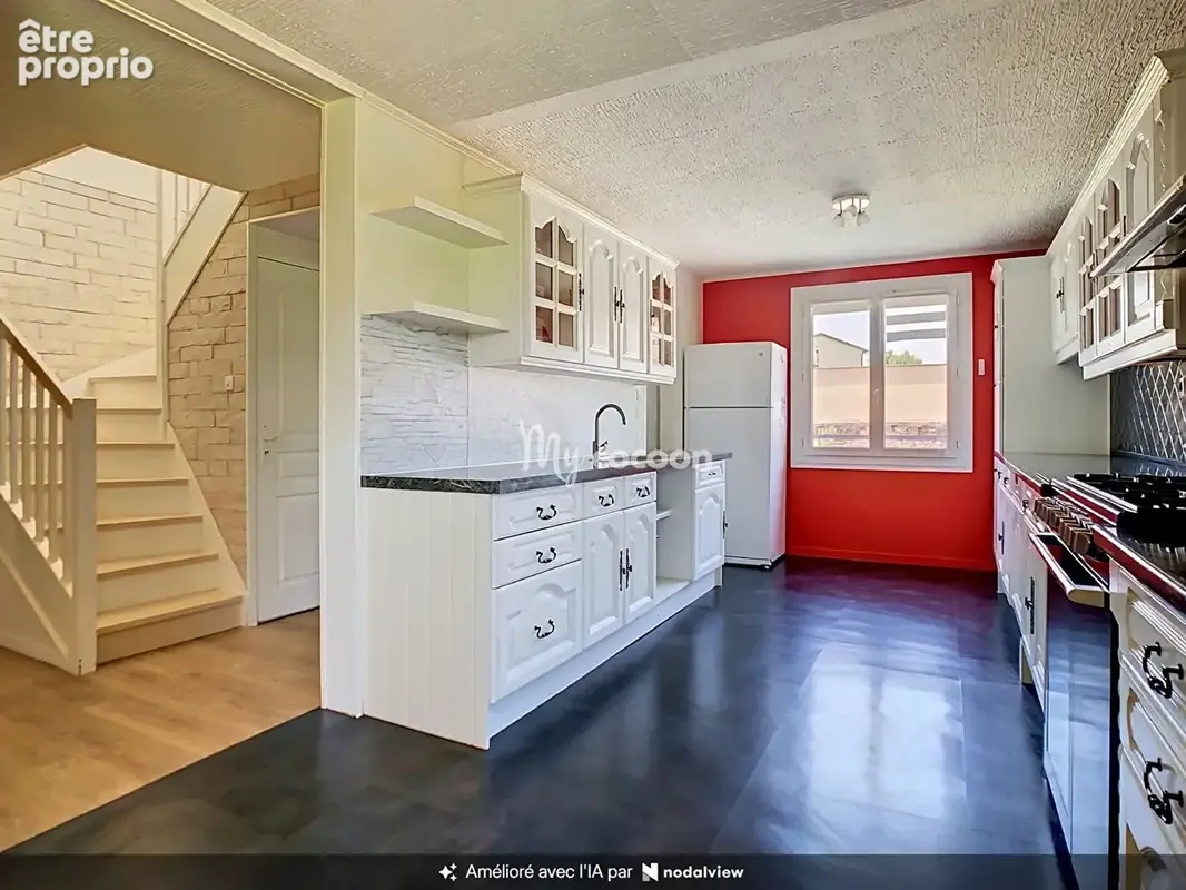 Maison - 7 pièces - 218 m² - photo 2