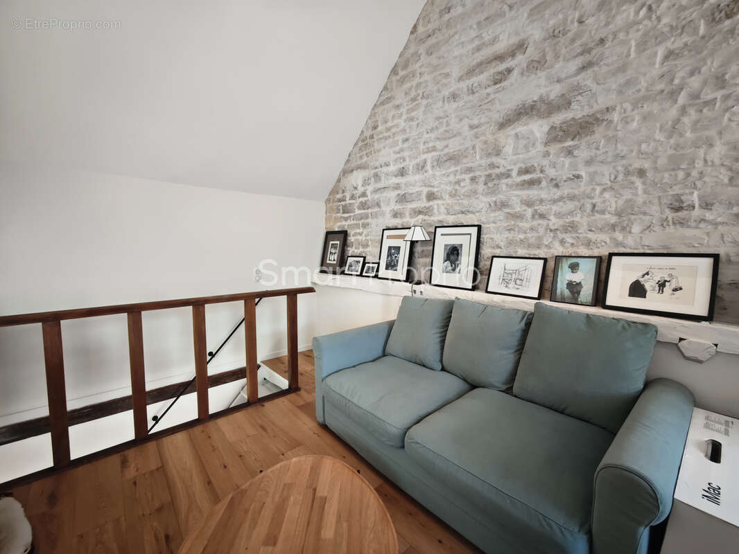 Maison à NOYERS