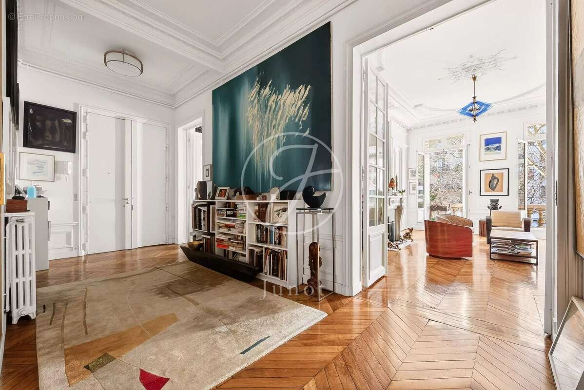 Appartement à PARIS-9E