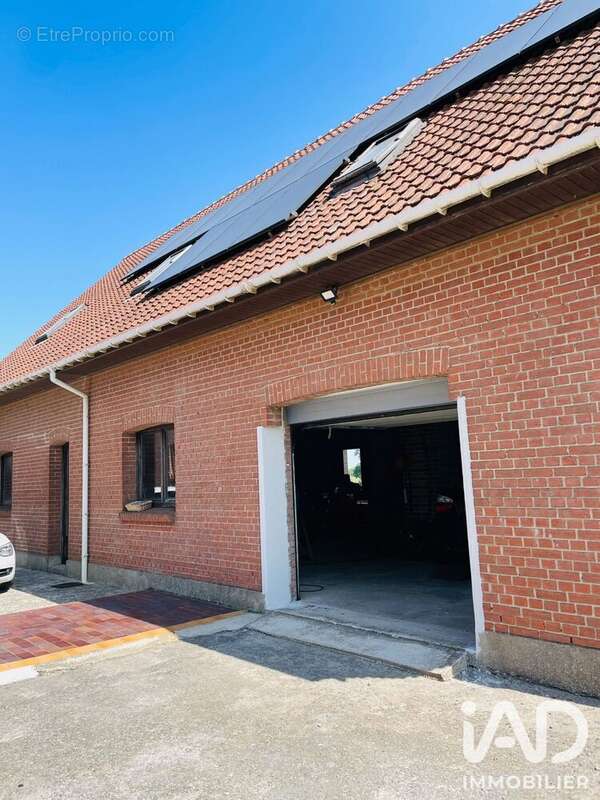 Maison 245 m² à Hazebrouck  - photo 3